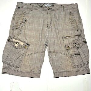 Division Men’s Plaid Cargo Shorts 40